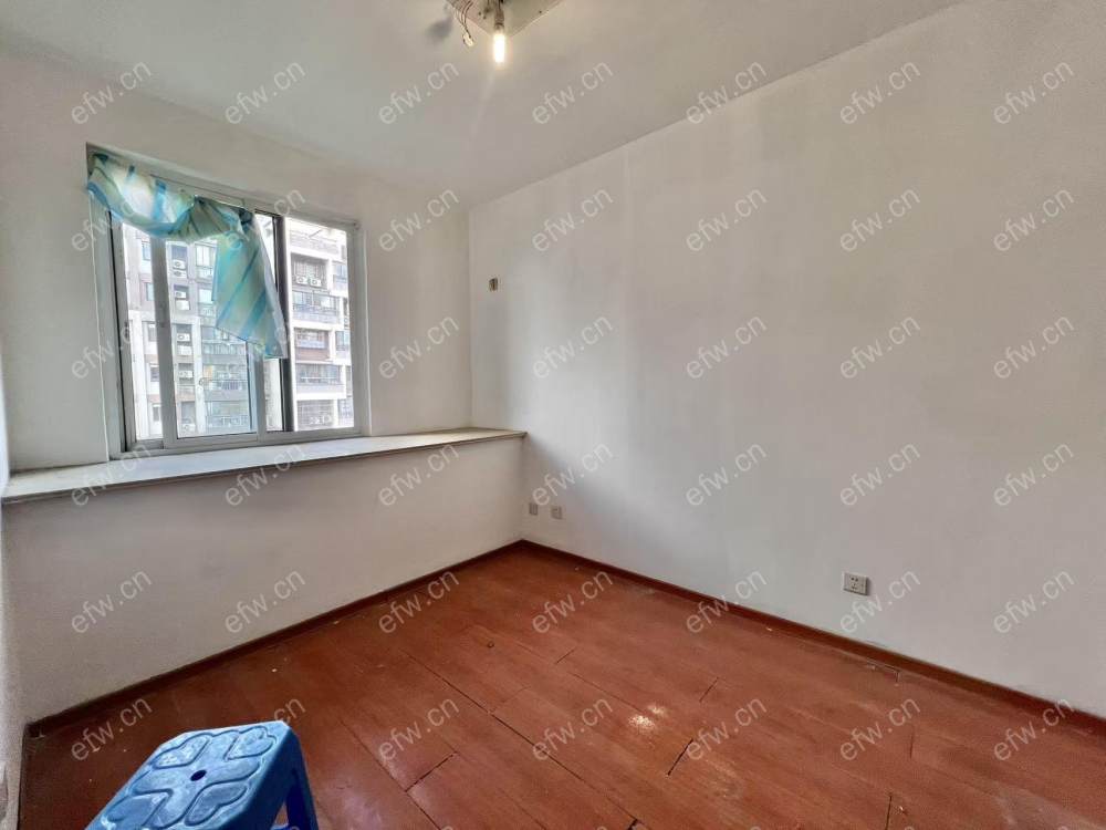 精装三房 看房提前预约