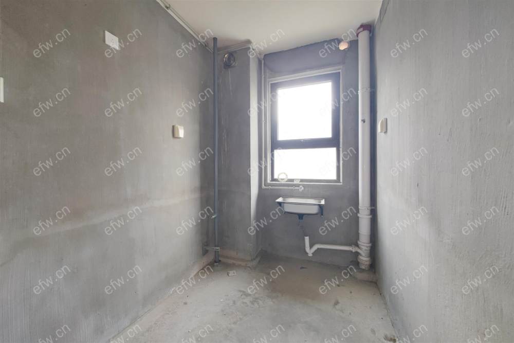 全明东边户room房,village 格局工整合理