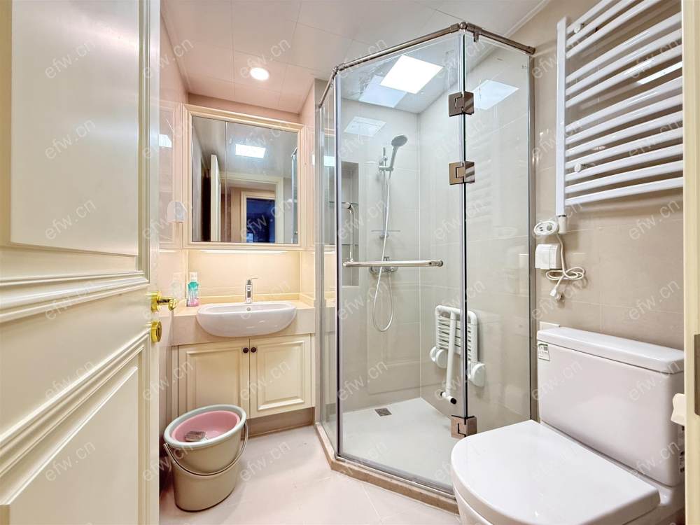 融创山湖院墅(溪岸景园一区100-134) 3室2厅 115.54平