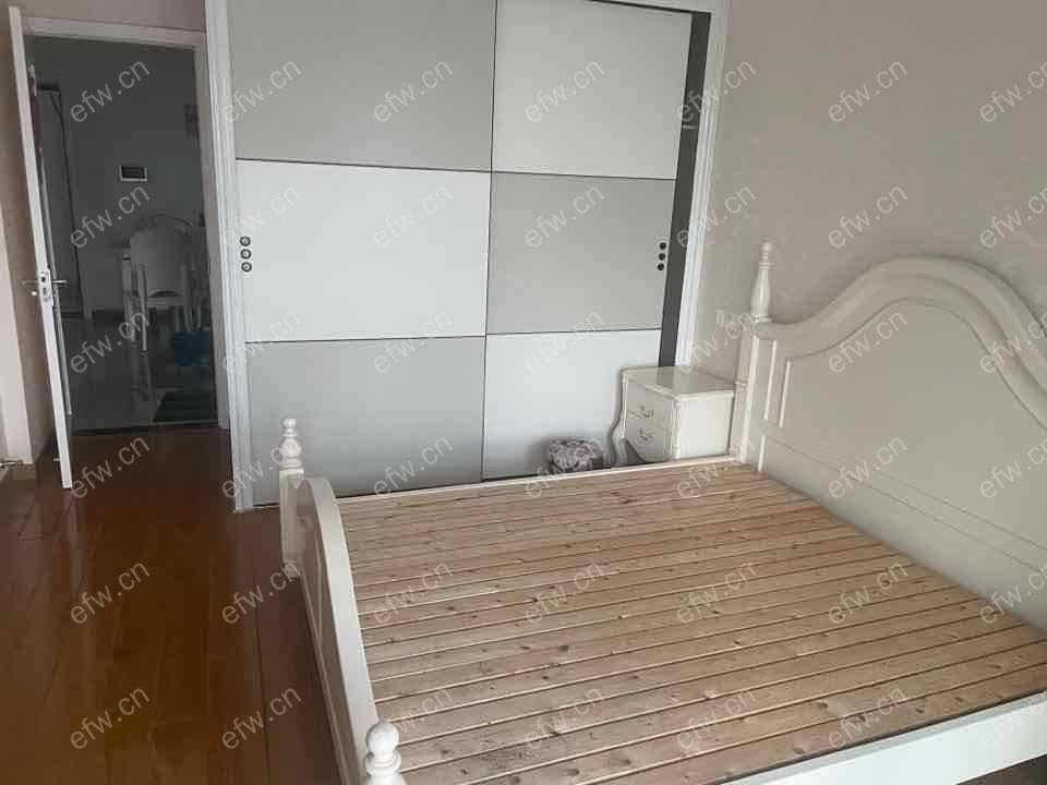 蔚蓝观邸 整租 精装2室