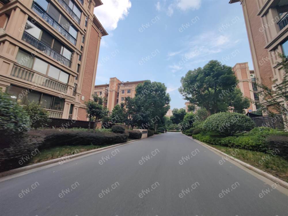 全明东边户room房,village 格局工整合理