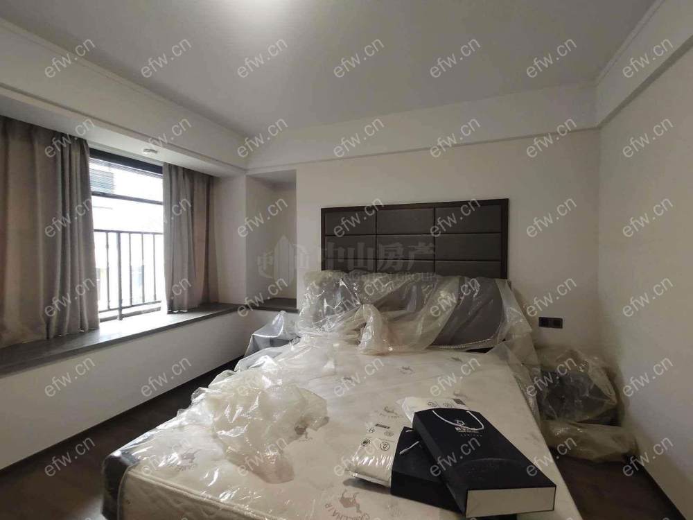 稀缺3房豪装拎包即住,彩旸香江尽享优雅品质,多重阳台+飘窗，南禅寺繁华地段