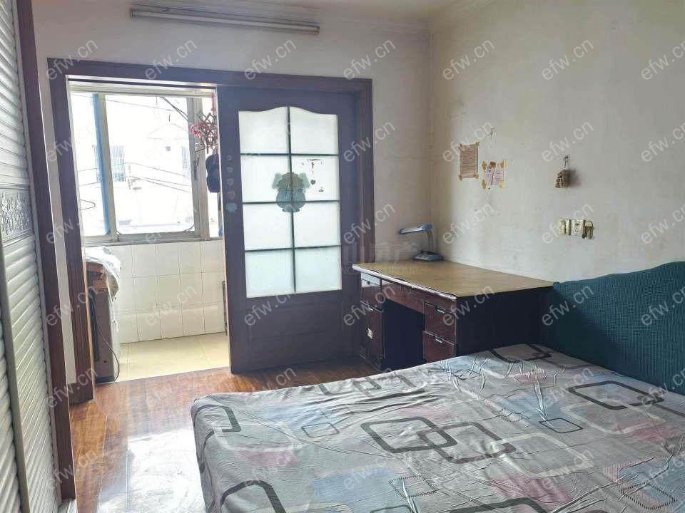 刘潭三村，高楼层，采光好，拎包入住