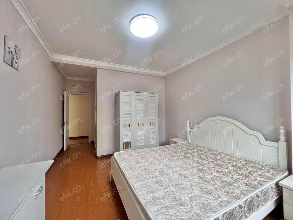 明发际新城(水岸雅苑) 3室2厅