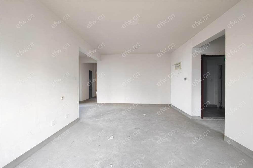全明东边户room房,village 格局工整合理