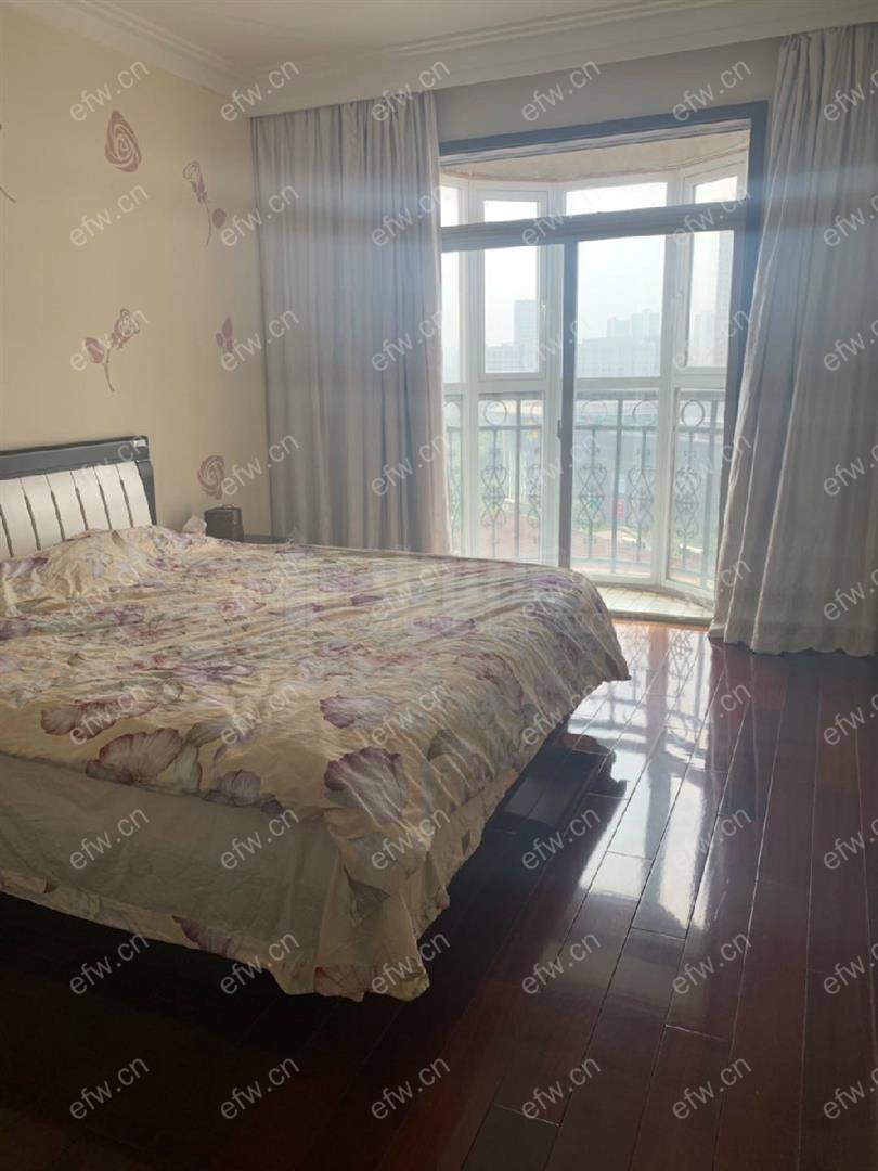 两梯两户三阳台大三房