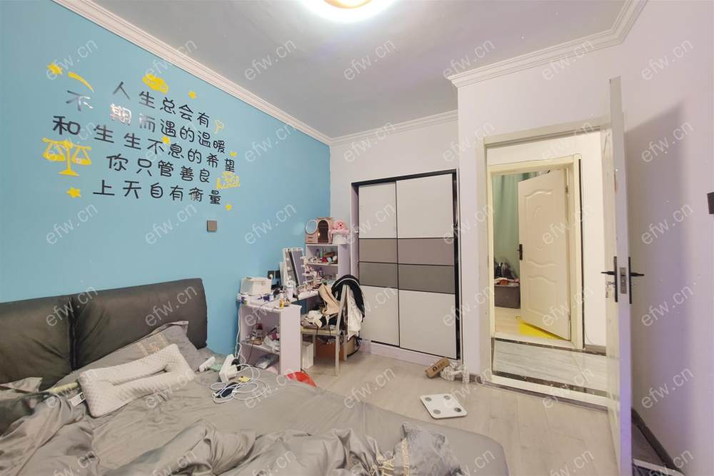 精装修三房凤凰层