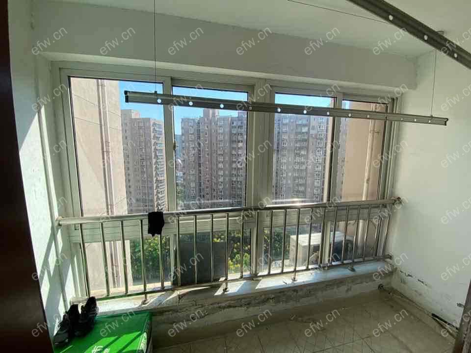 梨花家园 3室1厅 精装修
