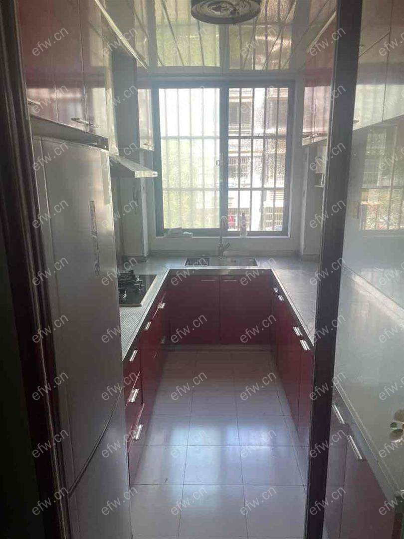 民丰北苑 3室2厅 交通便利