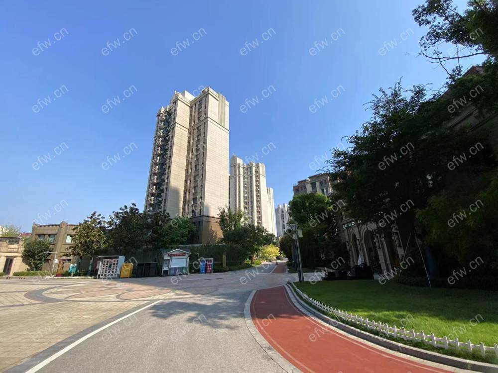 恒大悦珑湾精装四房