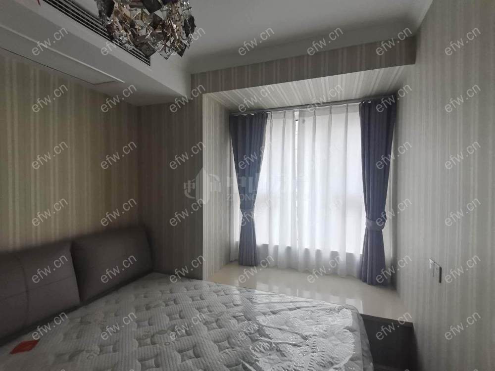 位于3期前排  全屋定制
