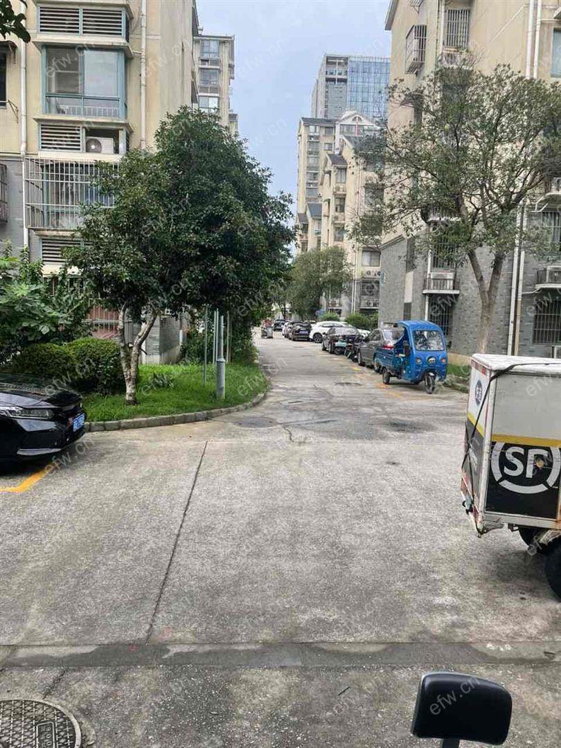 民丰西苑精装3室  随时看房 拎包入住