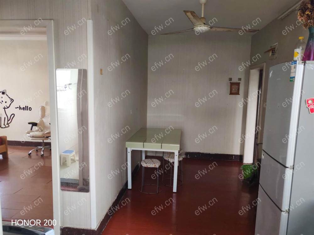 双地铁口 靖海新村 2室1厅 精装 菜场