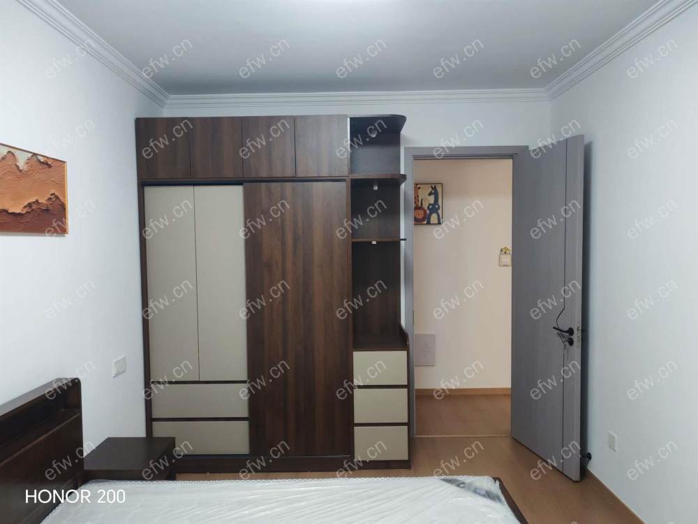 精装修大四房看房预约