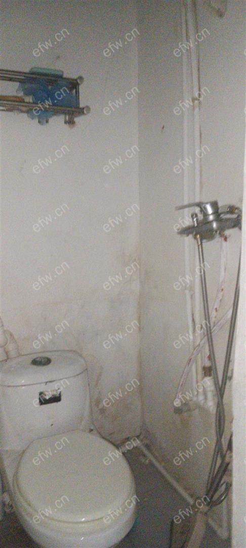 盛岸一村靠近地铁口的单间