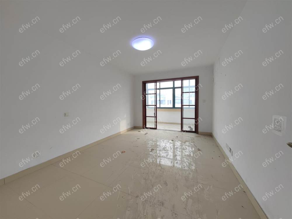 顶复,户型正气,采光好,诚心出售