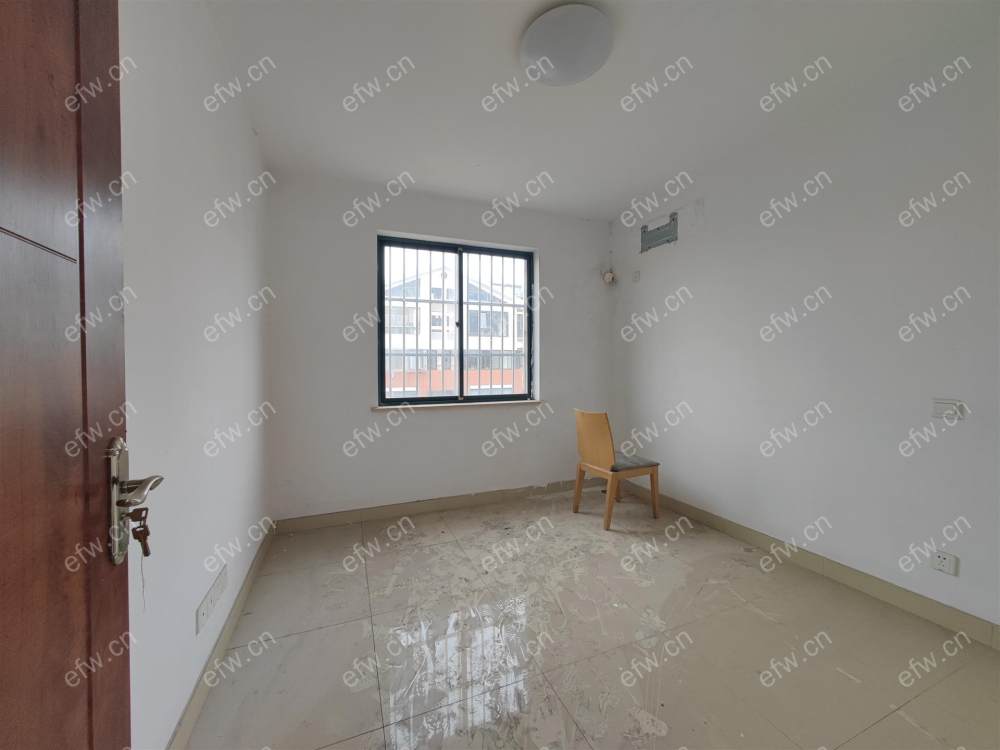 顶复,采光好,户型正气,诚心出售