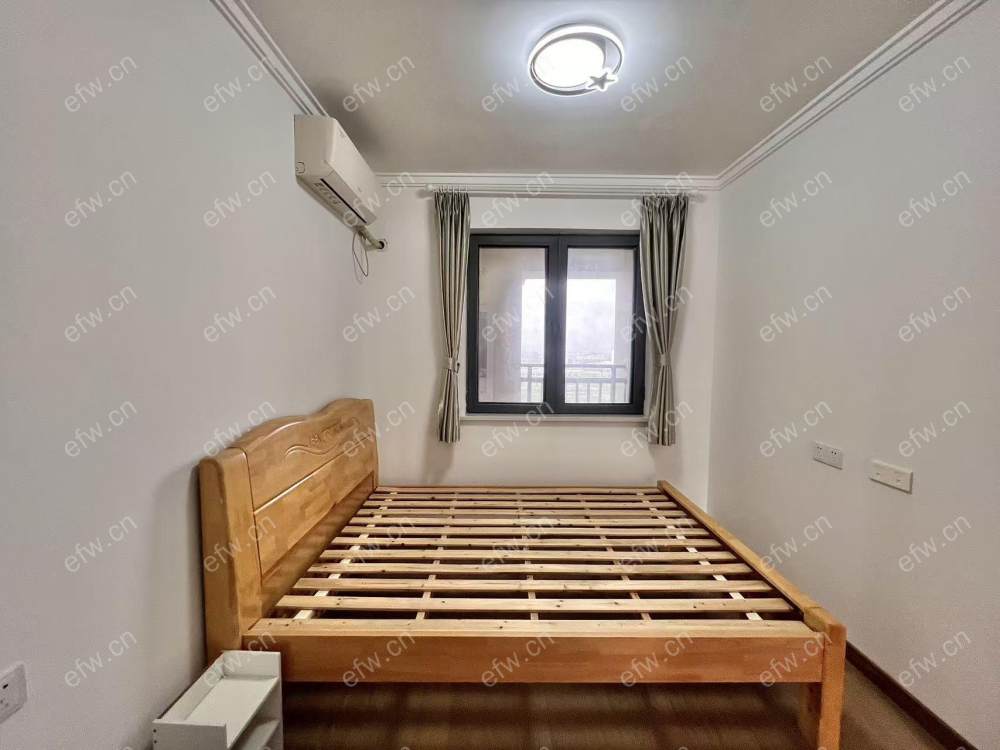 悦湖花园 年轻时尚,3居室,观景房,落地大飘窗,采光视野一流