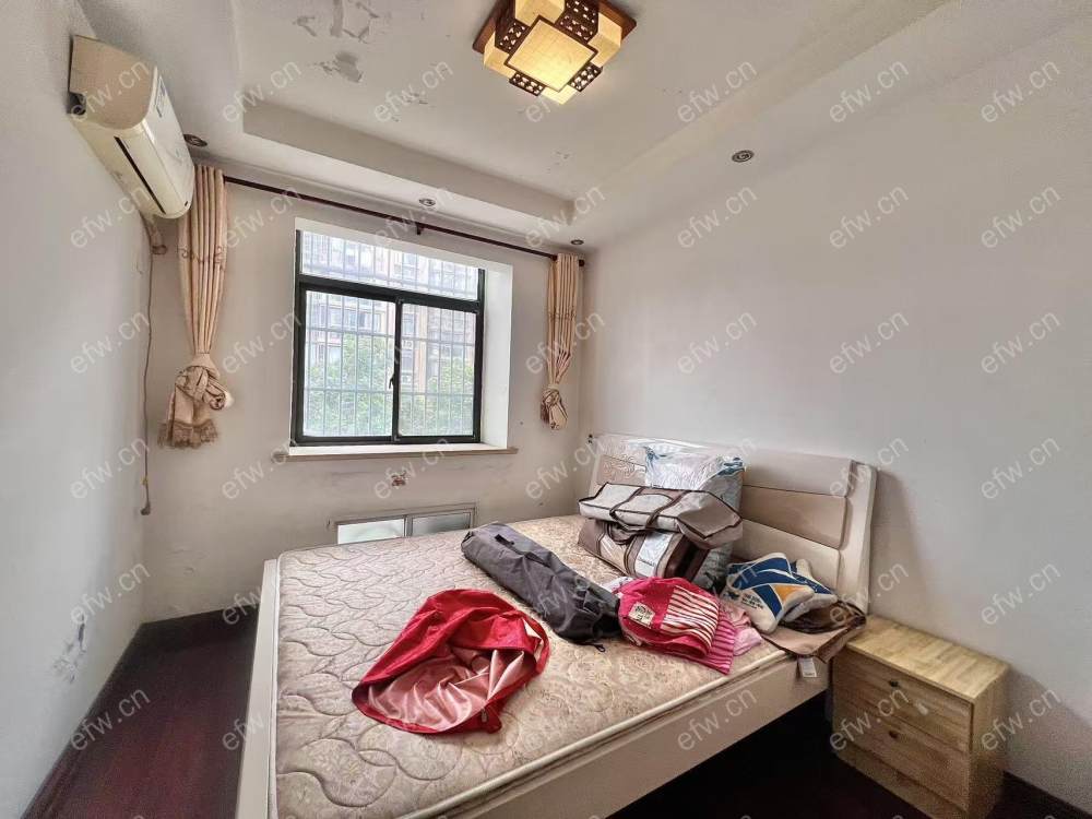 小高层一梯两户，看中可以谈，靠刘潭双地铁