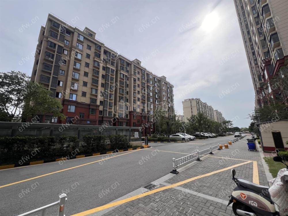 悦湖花园 年轻时尚,3居室,观景房,落地大飘窗,采光视野一流