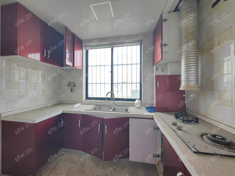 顶复,户型正气,采光好,诚心出售