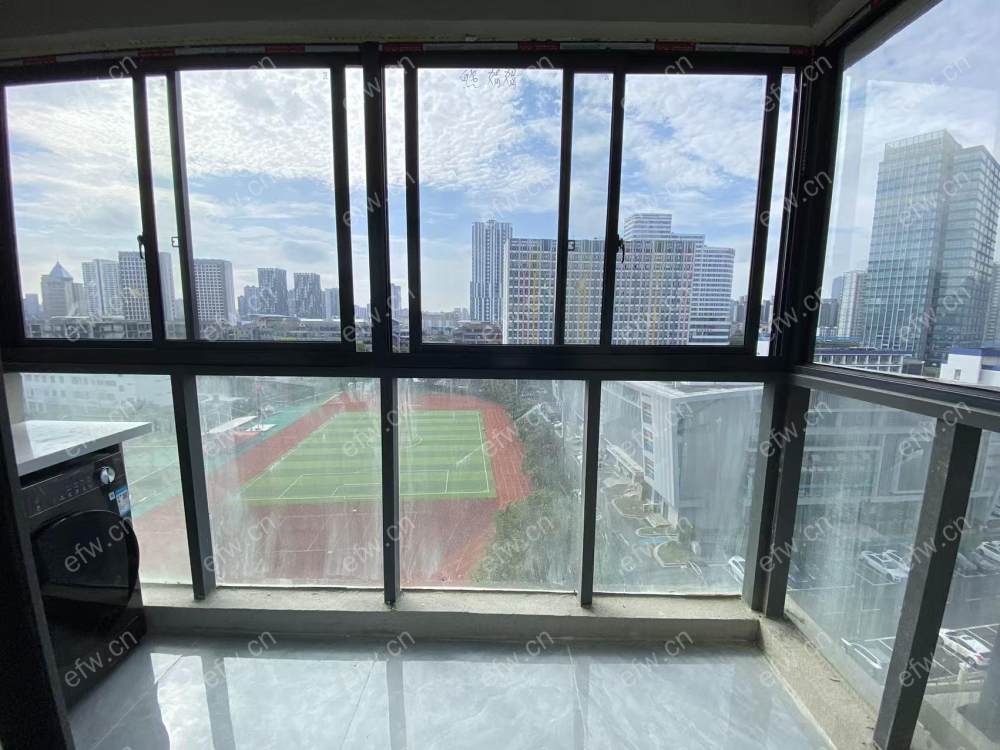 精装修三开间朝南，看房方便