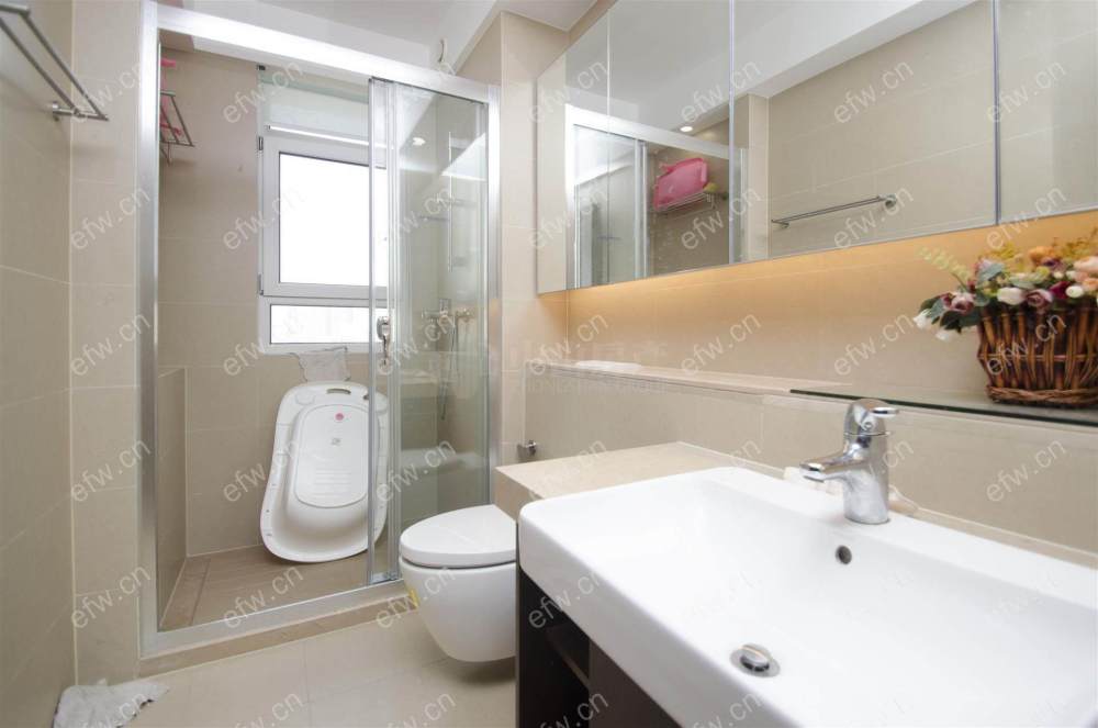 朗诗天萃 经典3房 东边户 全明 精装修！