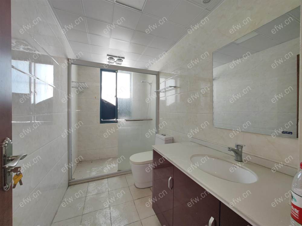 顶复，户型正气，采光好，诚心出售