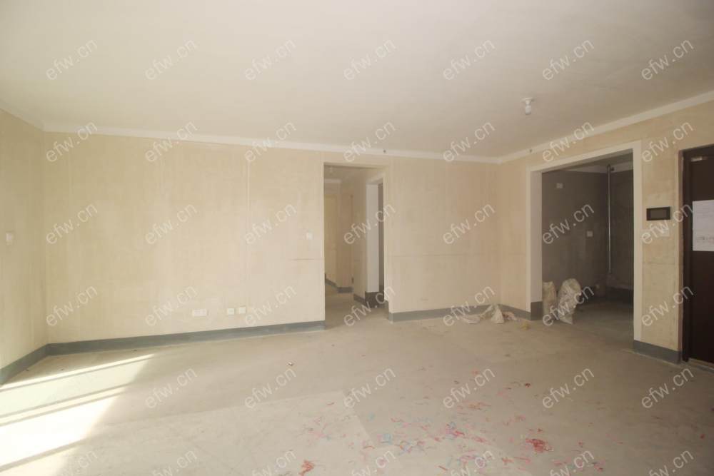 带花园，包车位，电梯洋房，配套成熟