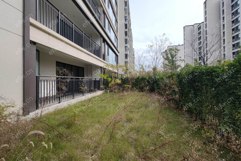 带花园，包车位，电梯洋房，配套成熟