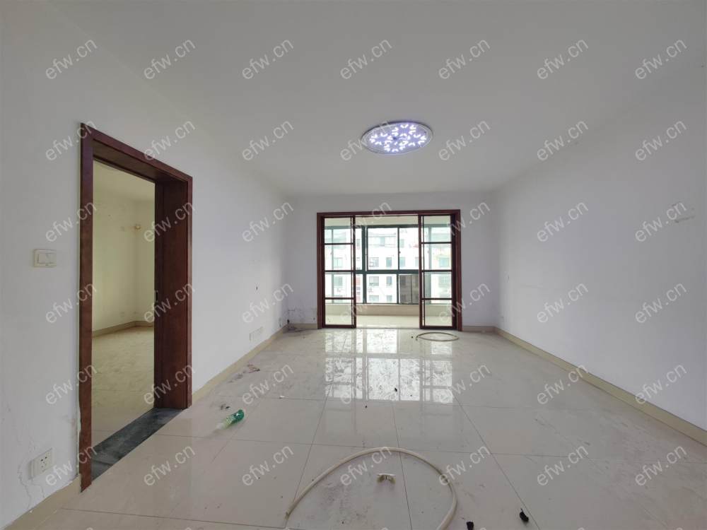 顶复,采光好,户型正气,诚心出售