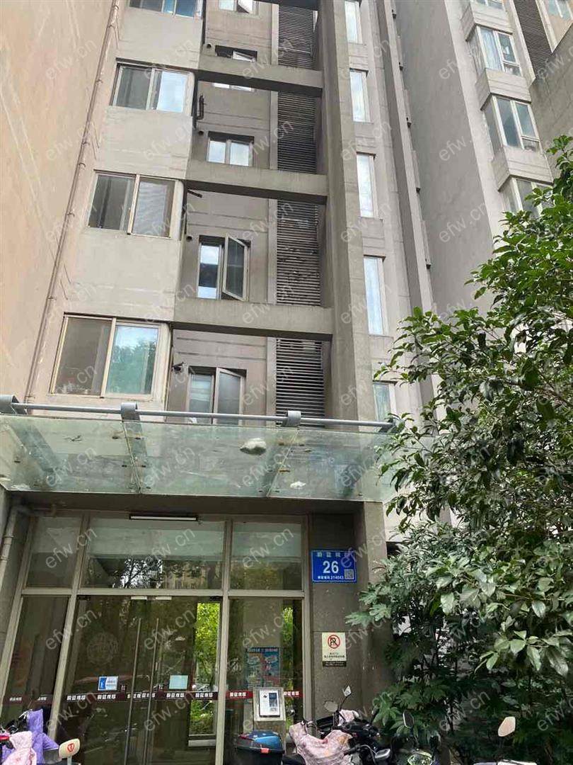 蔚蓝观邸 4室1厅2卫