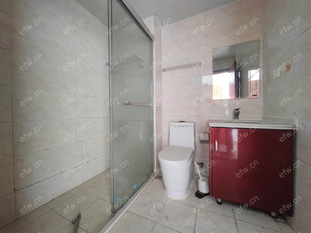 顶复，户型正气，采光好，诚心出售