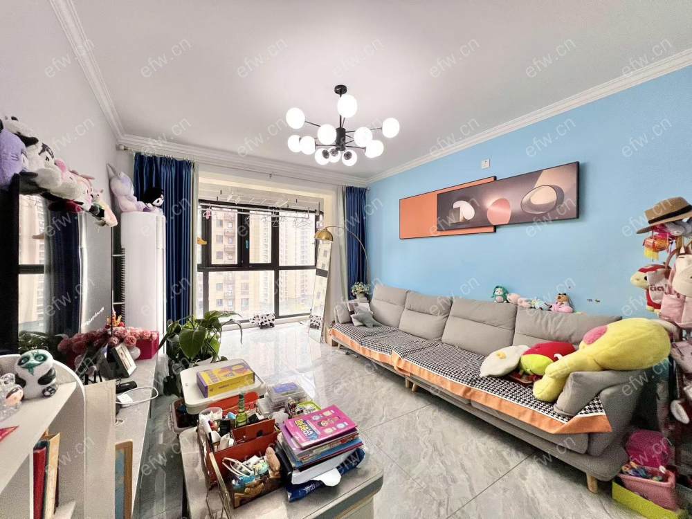 地铁口 奥莱旁 精装修3室 自住 保养好