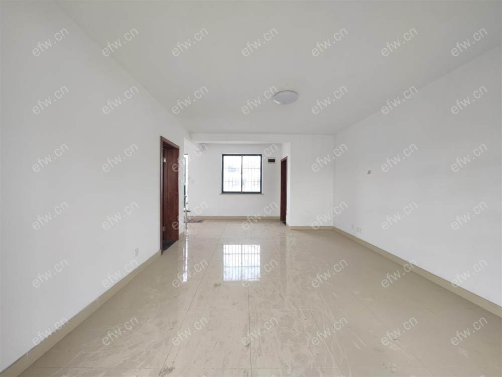 顶复,户型正气,采光好,诚心出售