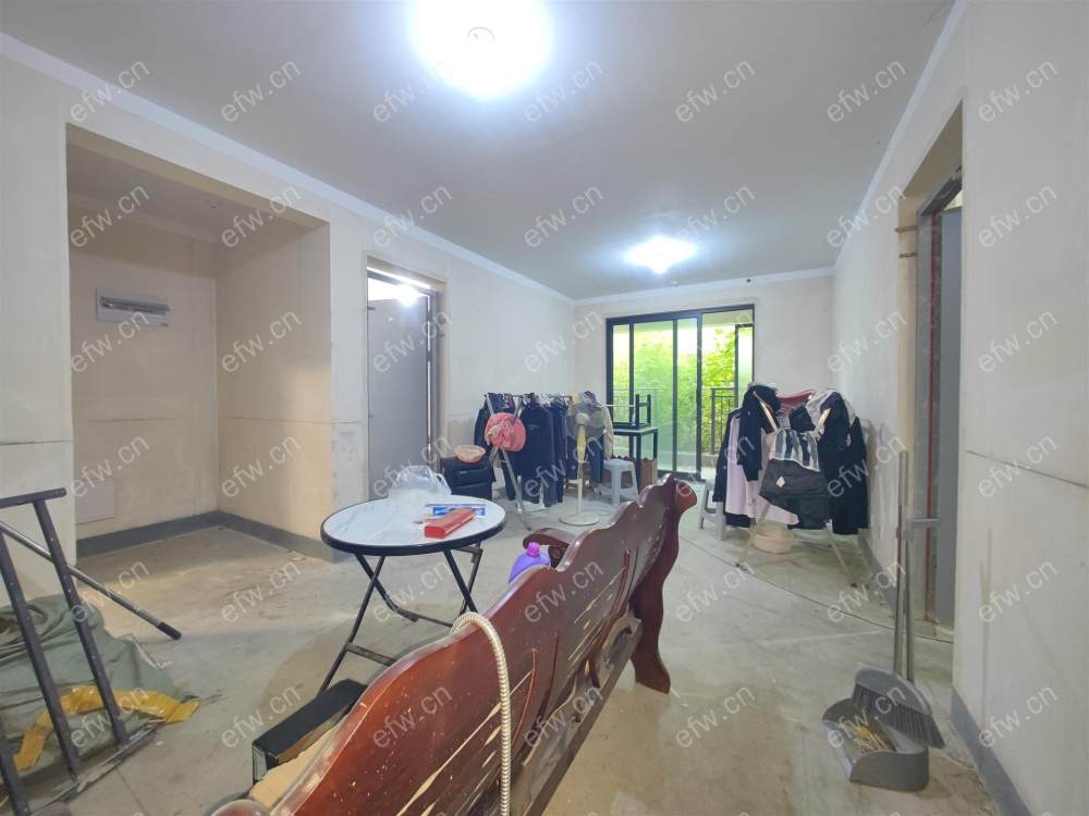 小房子   大院子   再送地下室