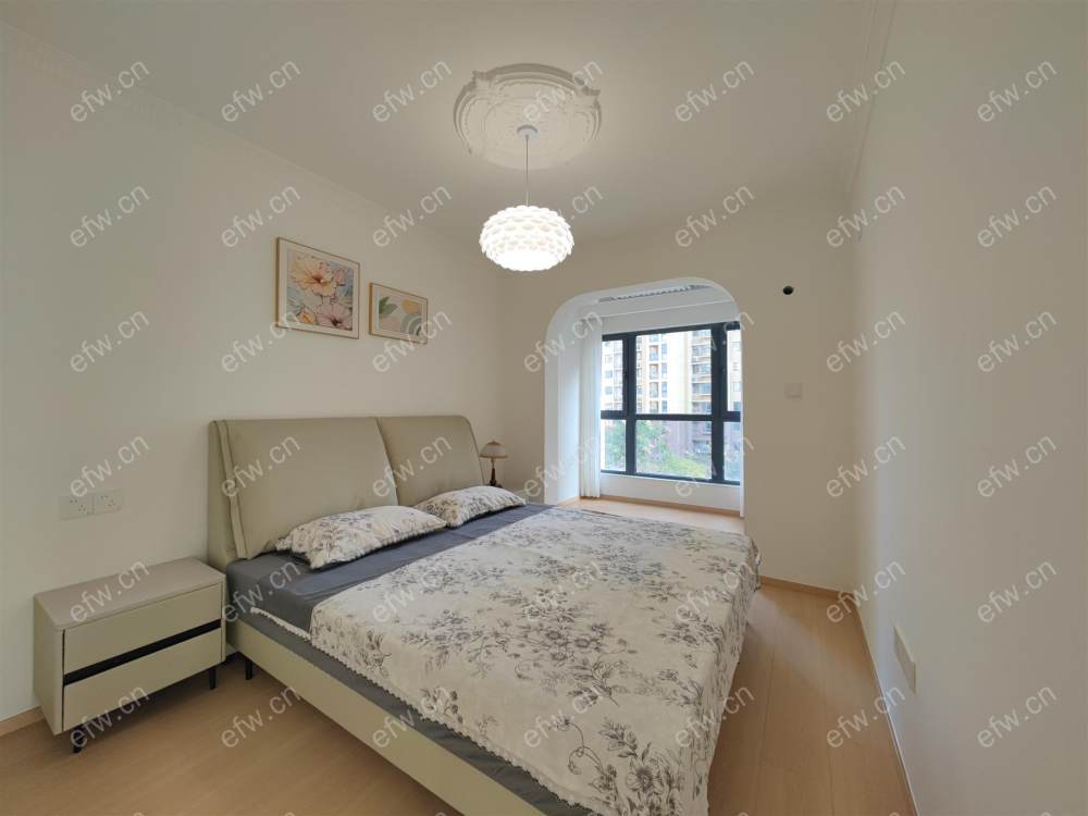 精装修拎包入住