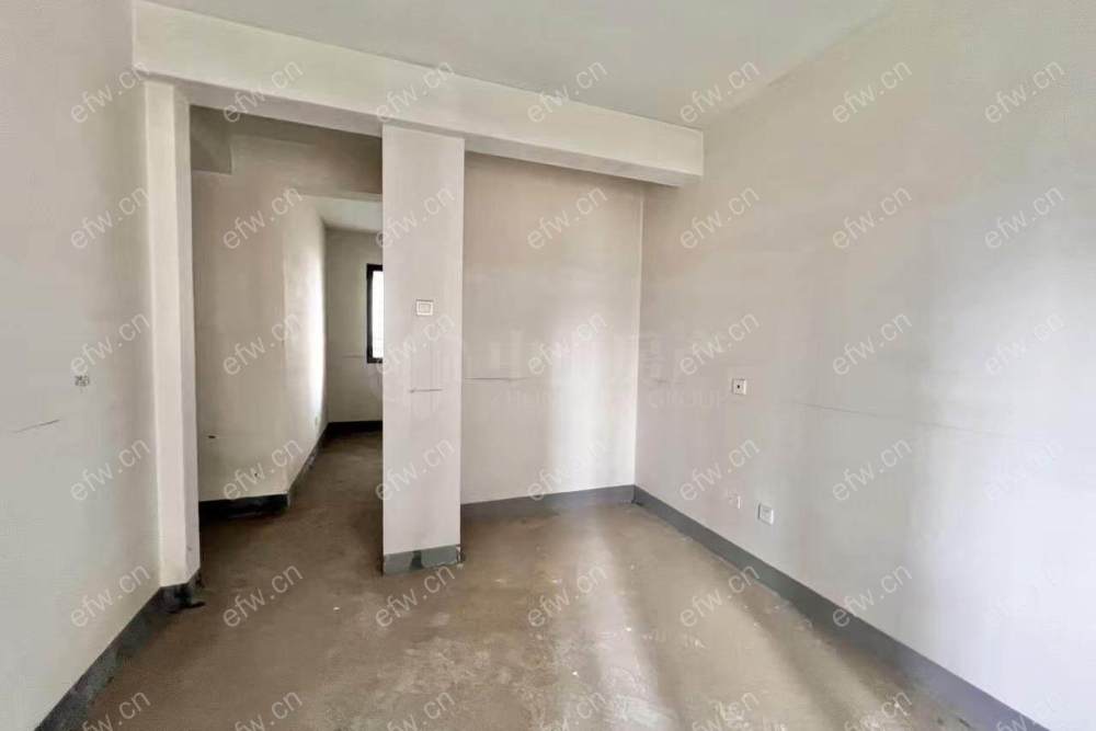 悦湖花园 年轻时尚,3居室,观景房,落地大飘窗,采光视野一流