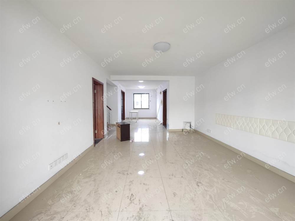 顶复,户型正气,采光好,诚心出售