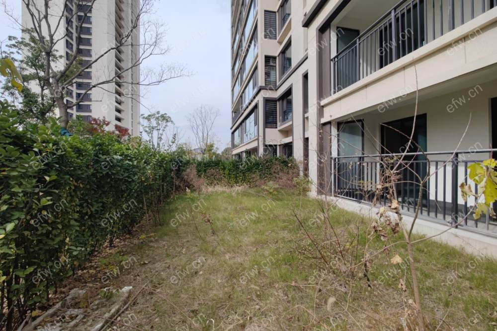 带花园，包车位，电梯洋房，配套成熟