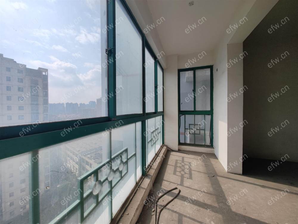 华夏豪门(君怡花苑) 3室2厅