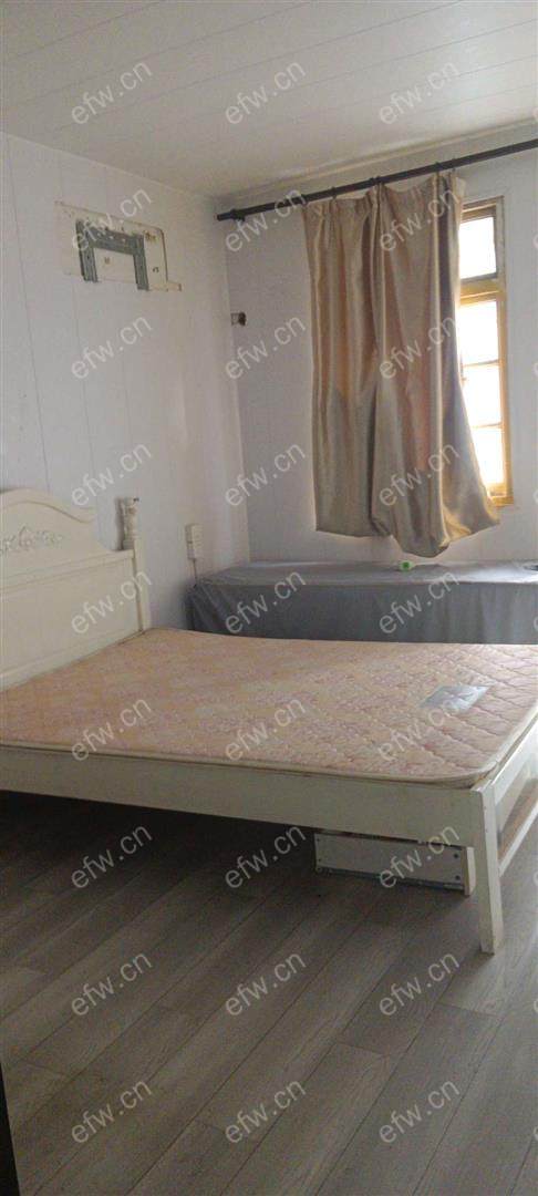 盛岸一村靠近地铁口的单间