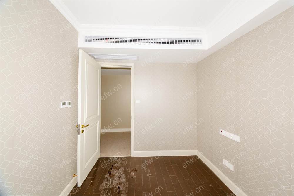 融创山湖院墅(溪岸景园一区100-134) 3房 全明户型 另送家电