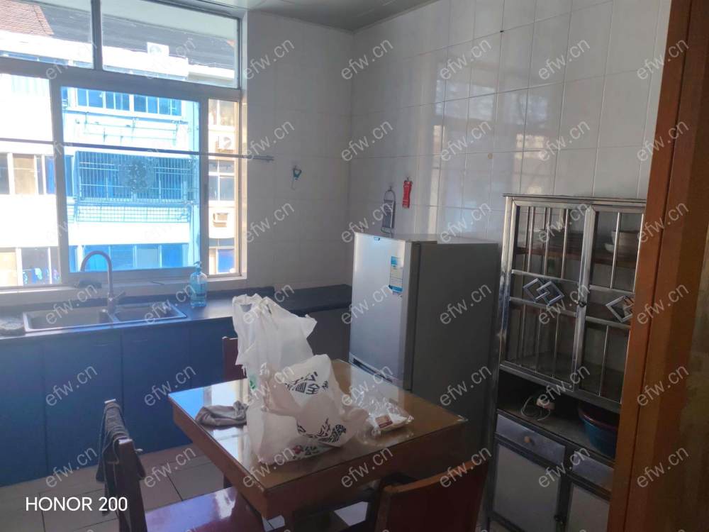 吴巷新村 3室2厅顶楼