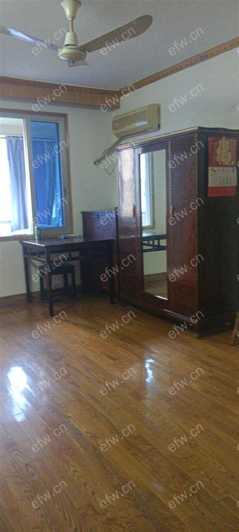 盛岸一村靠近惠山古镇的二房