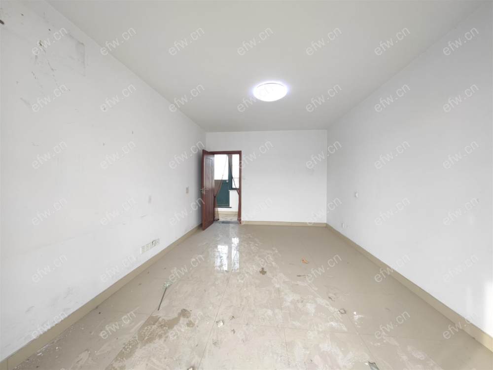 顶复,户型正气,采光好,诚心出售