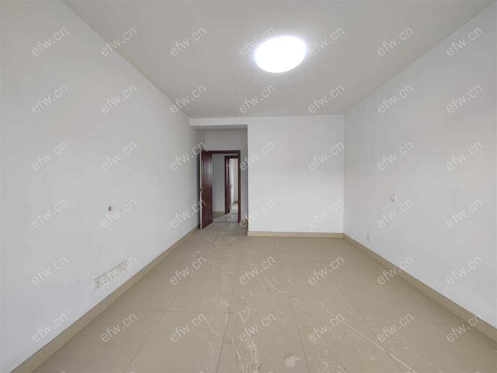 顶复,采光好,户型正气,诚心出售