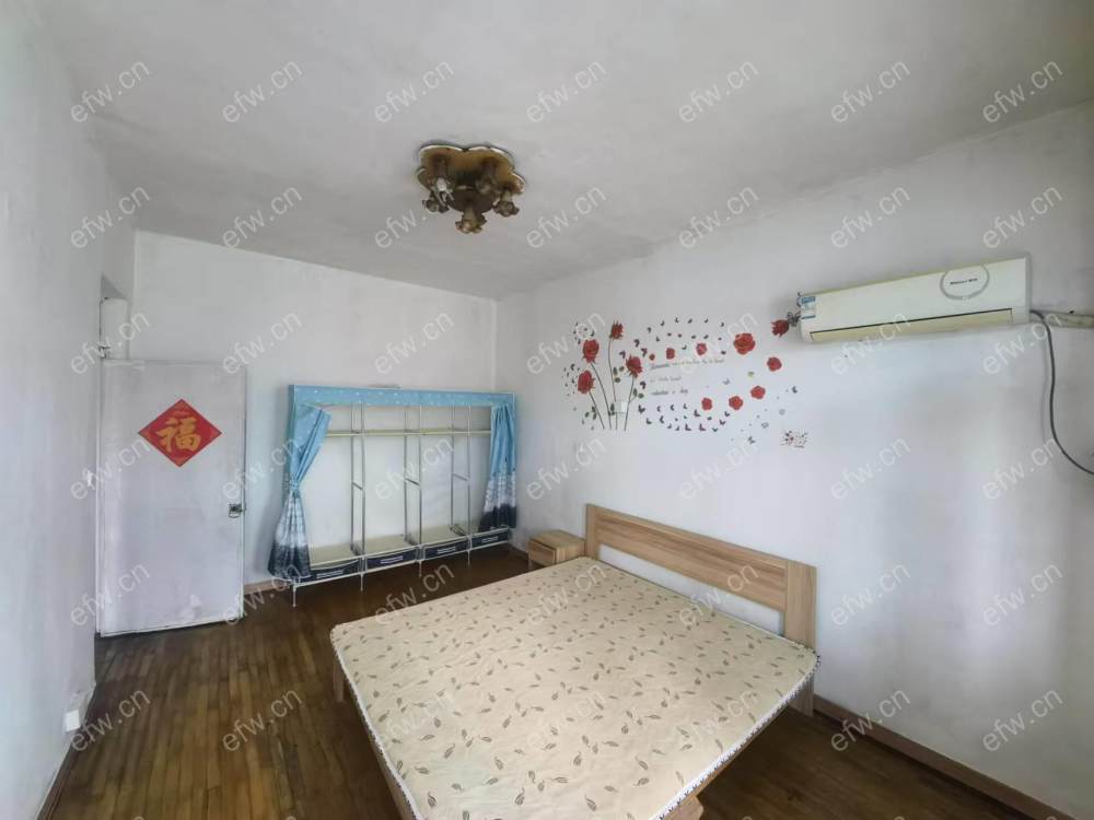 village room房 全明户型 另送家电