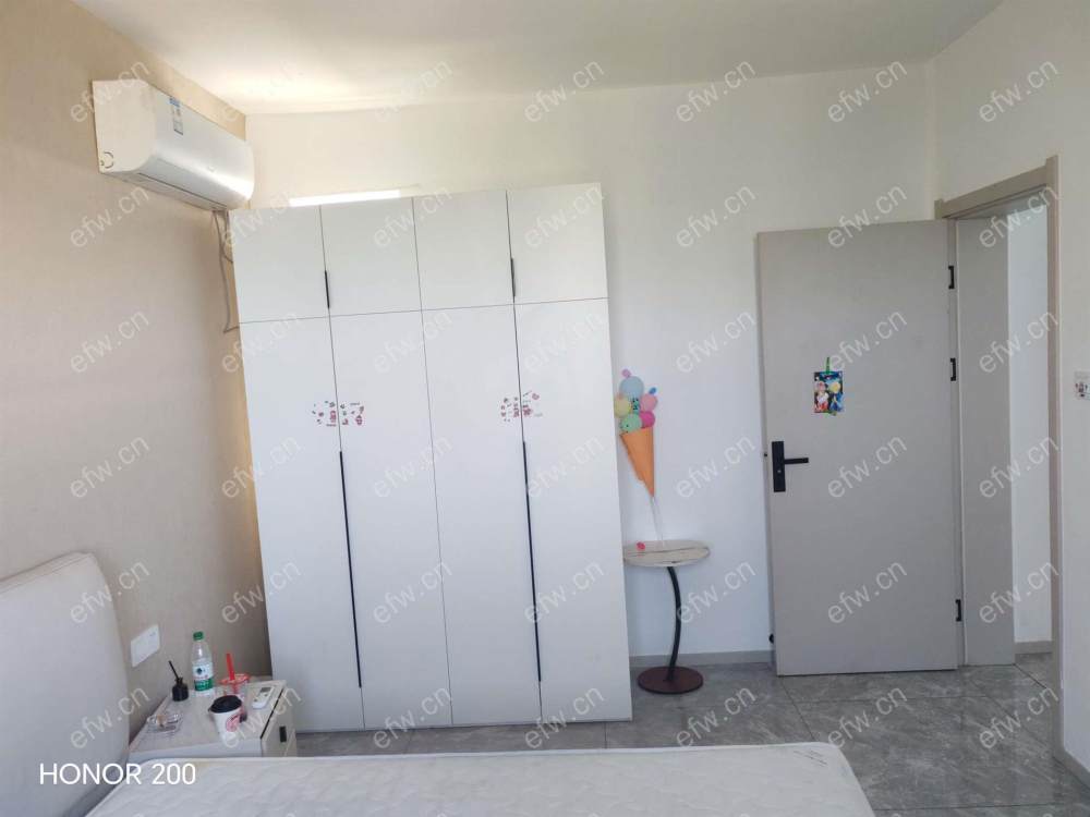 精装修两室一厅看房预约