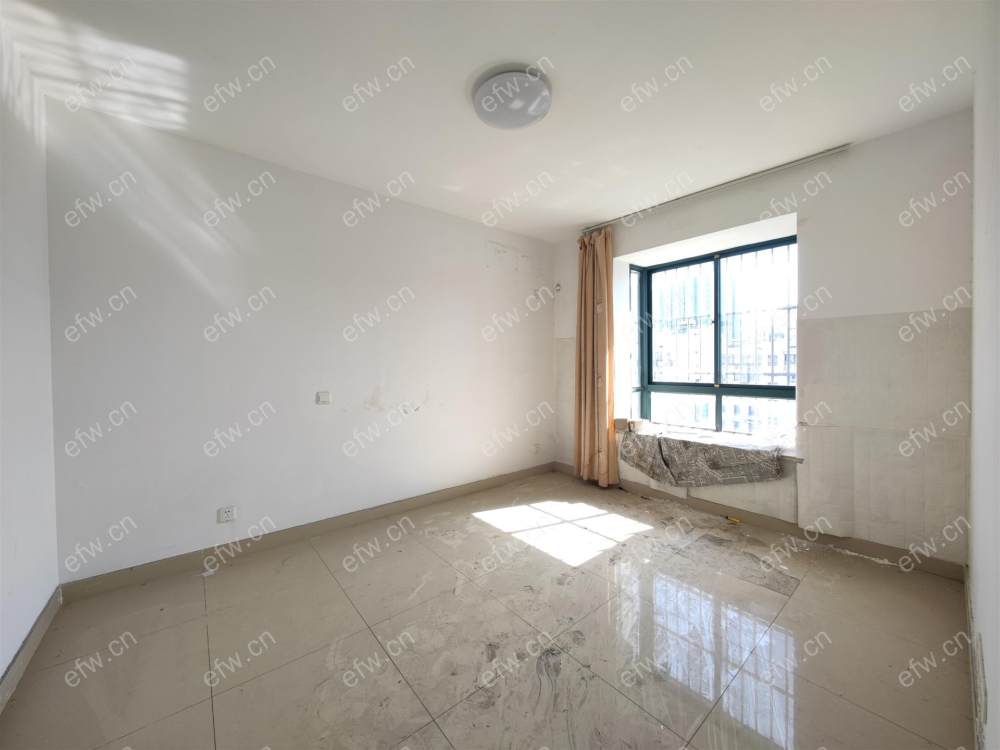 顶复，户型正气，采光好，诚心出售